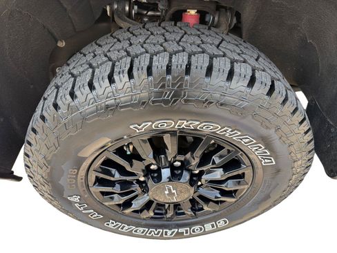Used 2024 Chevrolet Silverado 2500 LTZ w/ LTZ Plus Package AWD/4WD image 9