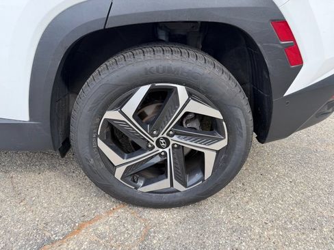 Used 2023 Hyundai Tucson Limited AWD/4WD image 10