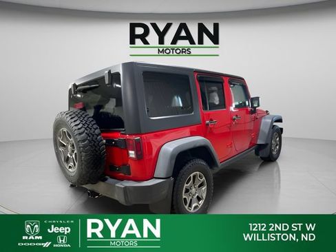 Used 2015 Jeep Wrangler Unlimited Rubicon w/ Max Tow Package AWD/4WD image 3