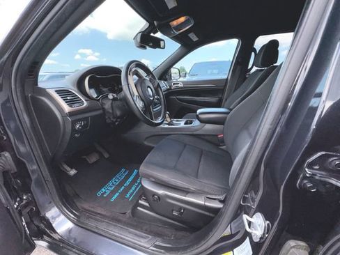Used 2016 Jeep Grand Cherokee Laredo w/ Quick Order Package 23E AWD/4WD image 10