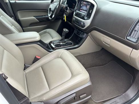 Used 2015 GMC Canyon SLT w/ Driver Alert Package image 17