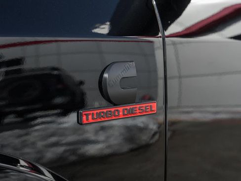 Used 2021 RAM 3500 Laramie w/ Night Edition image 21