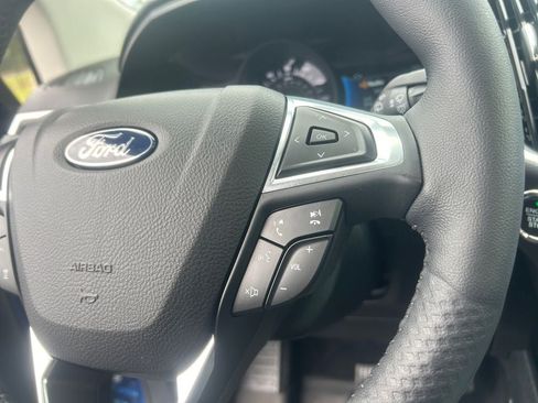 Used 2024 Ford Edge Titanium w/ Equipment Group 301A AWD/4WD image 20