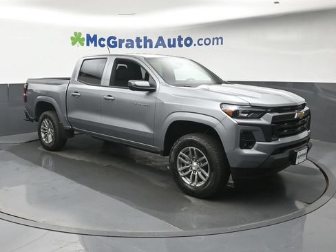 New 2026 Chevrolet Colorado LT w/ LT Convenience Package AWD/4WD image 2
