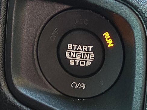 New 2025 Jeep Gladiator Willys image 20