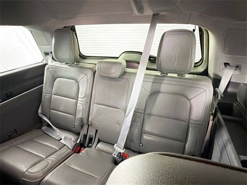 Used 2018 Lincoln Navigator Reserve w/ Technology Package image 26