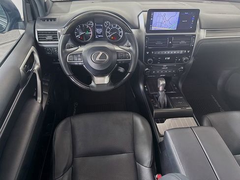 Used 2023 Lexus GX 460 Luxury w/ Sport Design Package AWD/4WD image 24