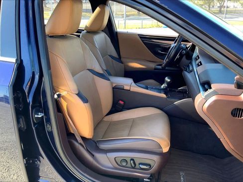 Used 2020 Lexus ES 350 Ultra Luxury image 8