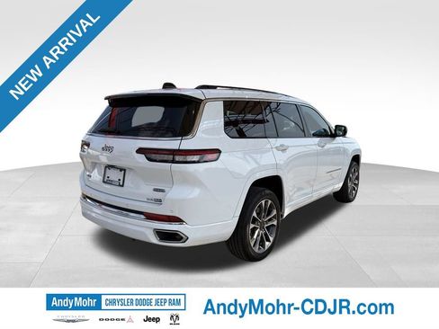 Used 2023 Jeep Grand Cherokee L Overland w/ Rear Seat Video Group I AWD/4WD image 7