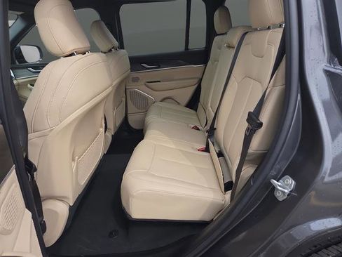 New 2026 Jeep Grand Cherokee Limited image 35