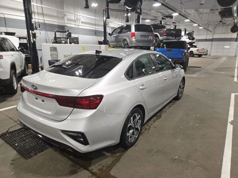 Used 2020 Kia Forte LXS image 4