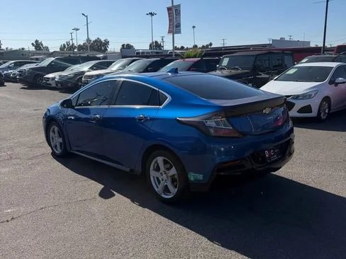 Used 2017 Chevrolet Volt LT FWD image 5