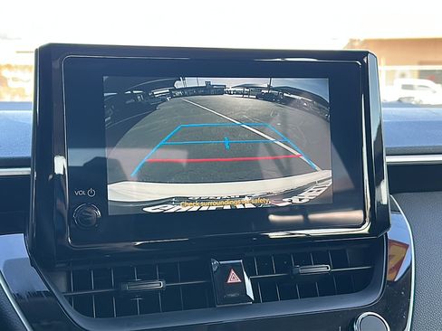 Used 2023 Toyota Corolla LE image 31