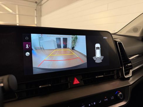 Used 2023 Kia Sportage EX image 25