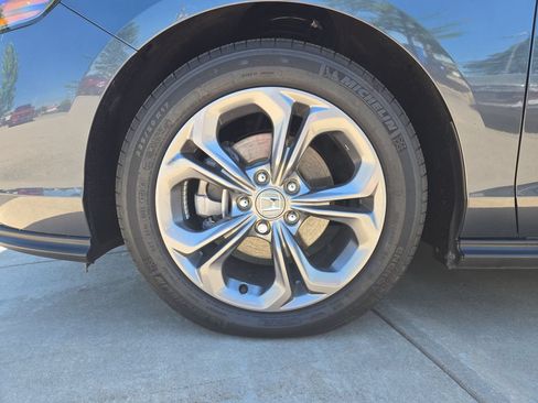 Certified 2024 Honda Accord EX image 9