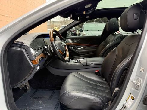 Used 2015 Mercedes-Benz S 550 Sedan image 11