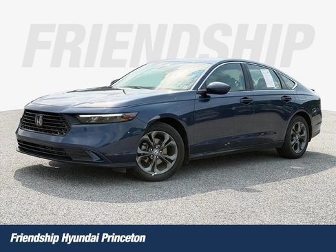 Used 2023 Honda Accord EX image 1