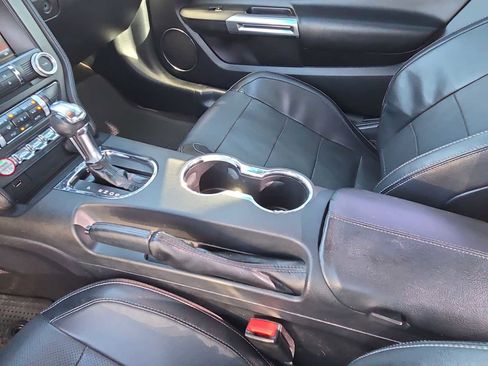 Used 2015 Ford Mustang Premium image 12