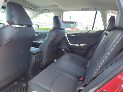 Used 2025 Toyota RAV4 Limited FWD image 18