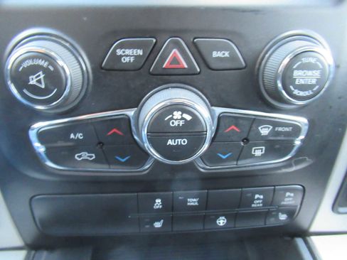 Used 2017 RAM 1500 Big Horn image 38