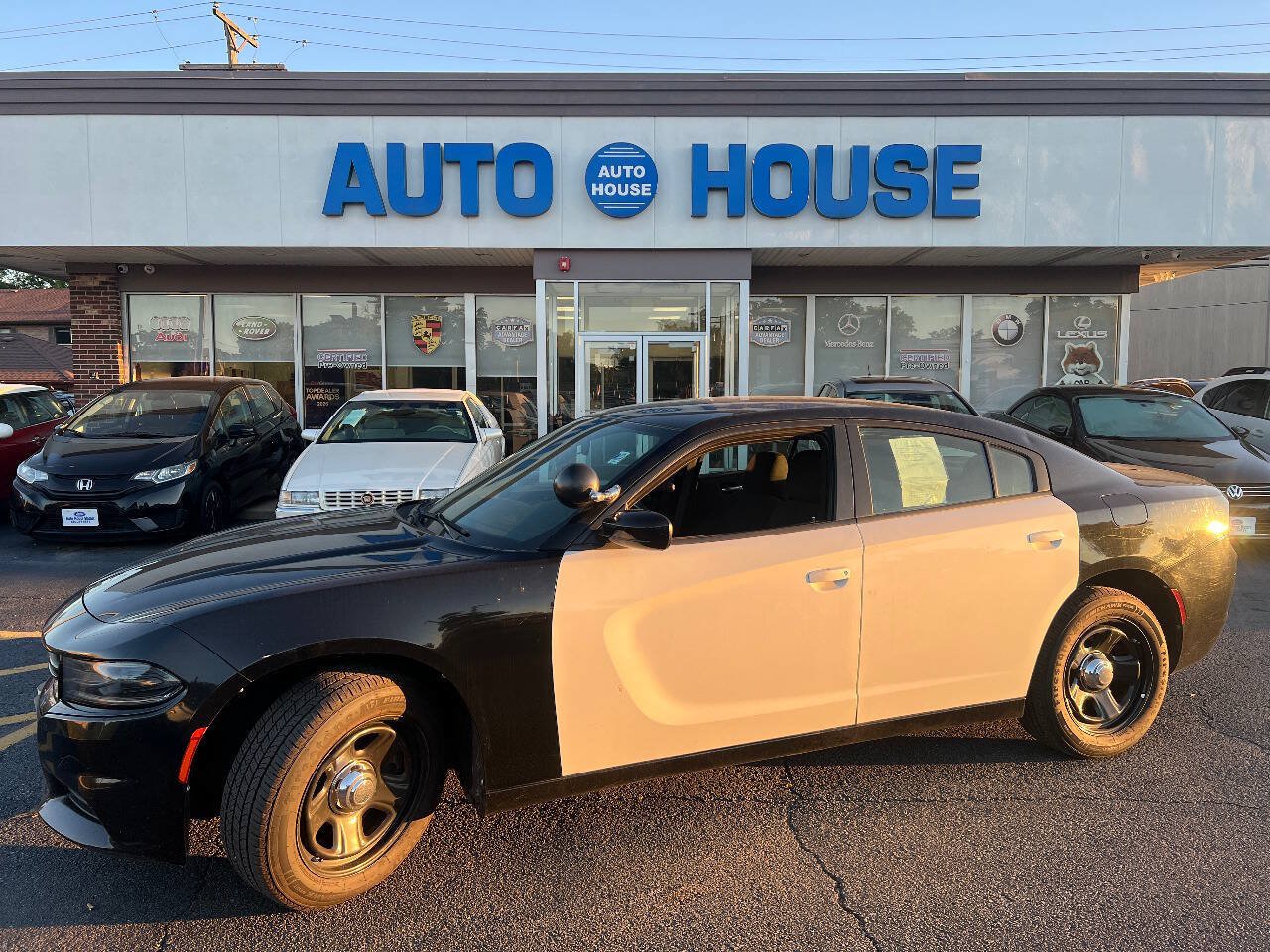 Used 2019 Dodge Charger Police RWD image 1