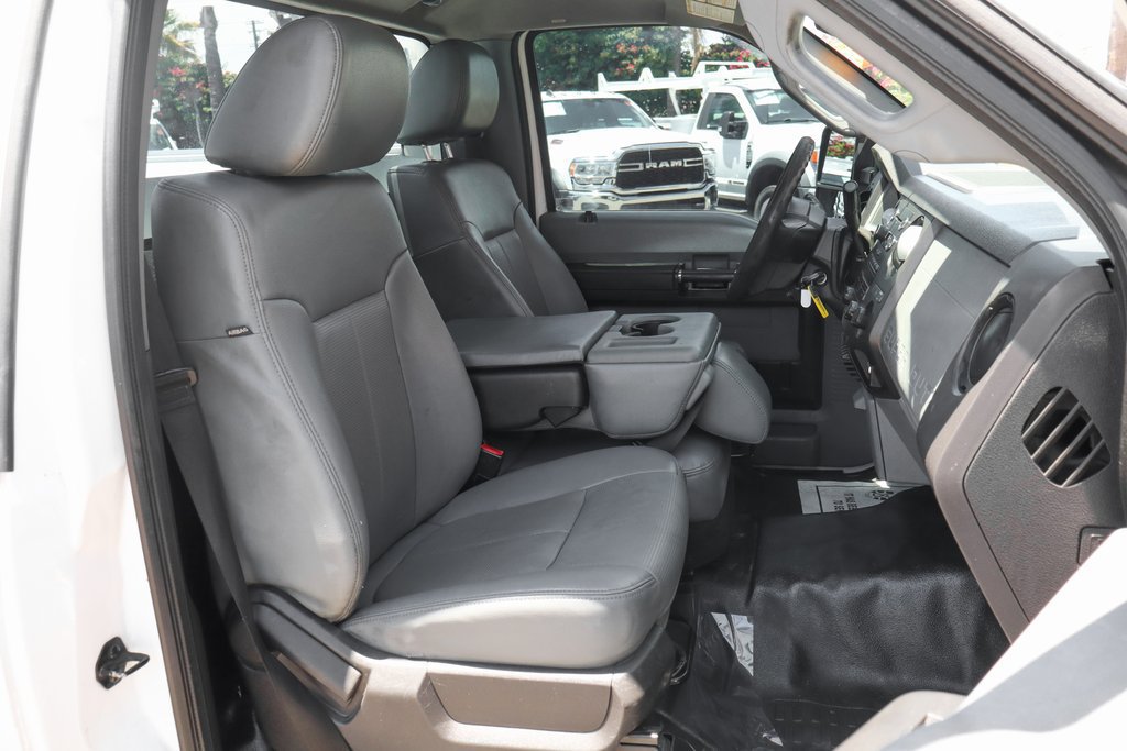 Used 2016 Ford F550 2WD Regular Cab Super Duty image 26