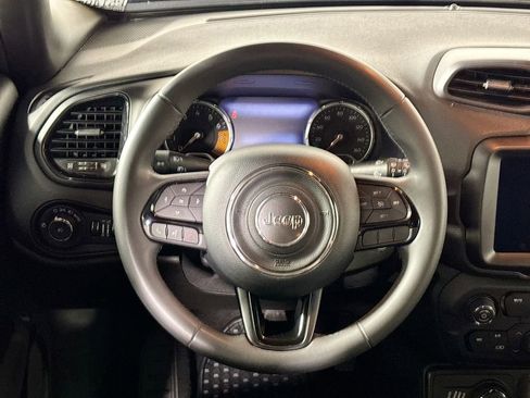 Used 2022 Jeep Renegade Altitude image 13