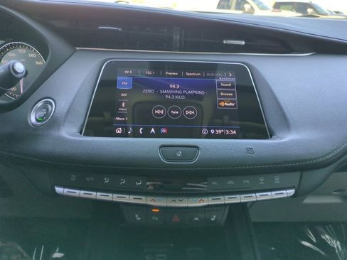 Used 2020 Cadillac XT4 Premium Luxury w/ Cold Weather Package FWD image 15