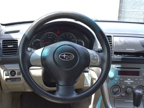 Used 2008 Subaru Outback 2.5i L.L. Bean AWD/4WD image 46