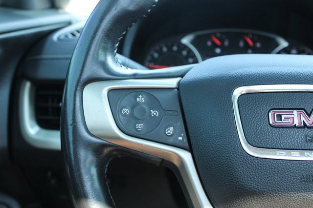 Used 2019 GMC Terrain Denali w/ Comfort Package FWD image 25