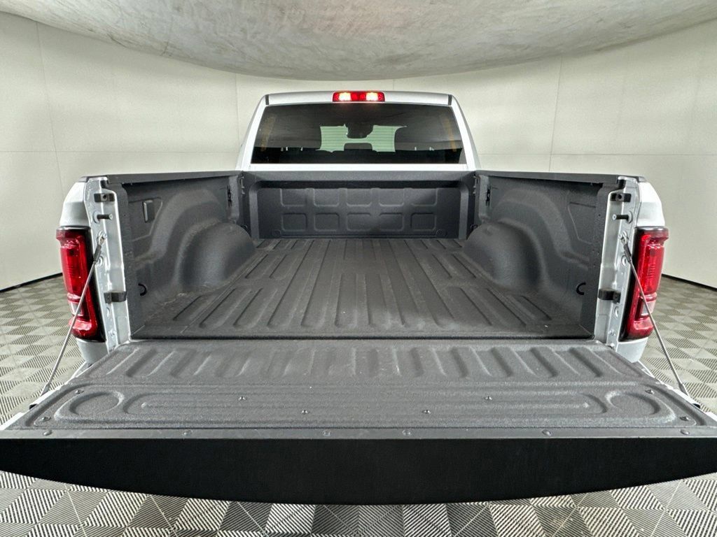 Certified 2026 RAM 2500 Big Horn AWD/4WD image 33