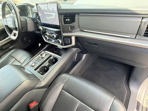 Used 2024 Ford Expedition Max XLT AWD/4WD image 34