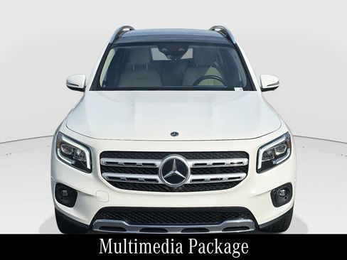 Used 2021 Mercedes-Benz GLB 250 image 2