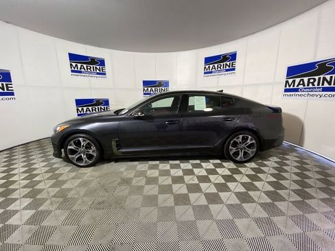 Used 2021 Kia Stinger GT-Line w/ Sun & Sound Package RWD image 10