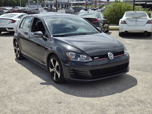 Used 2017 Volkswagen GTI Autobahn image 1