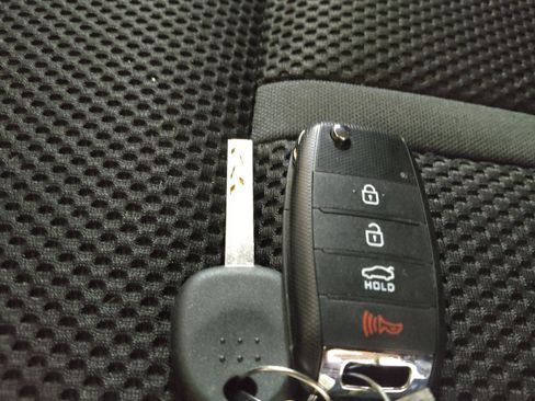Used 2020 Kia Optima LX FWD image 32