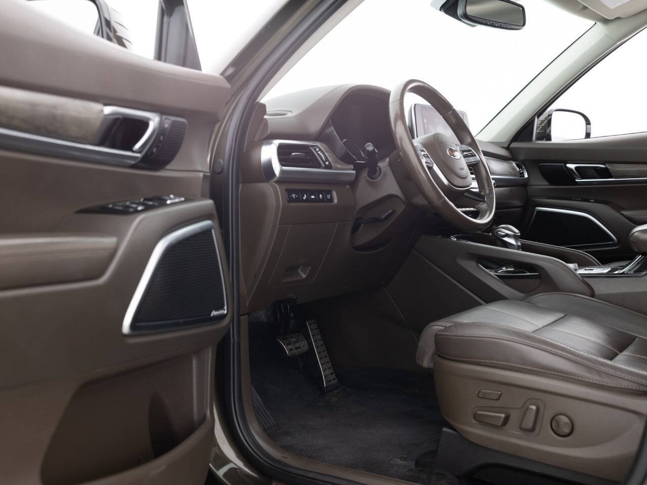 Used 2020 Kia Telluride SX w/ Towing Package AWD/4WD image 24