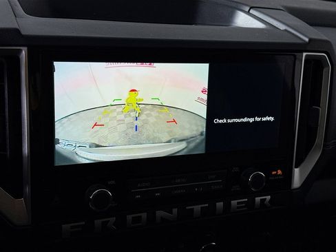 Certified 2025 Nissan Frontier SV RWD image 6