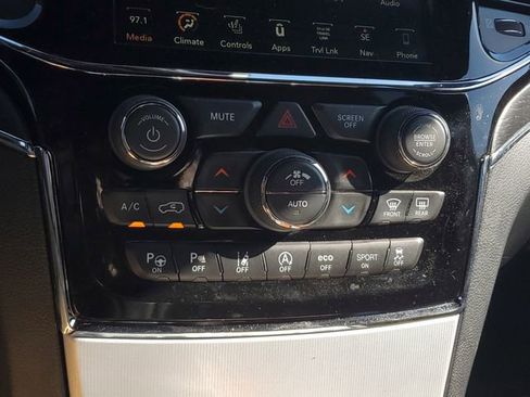 Certified 2019 Jeep Grand Cherokee Summit image 33