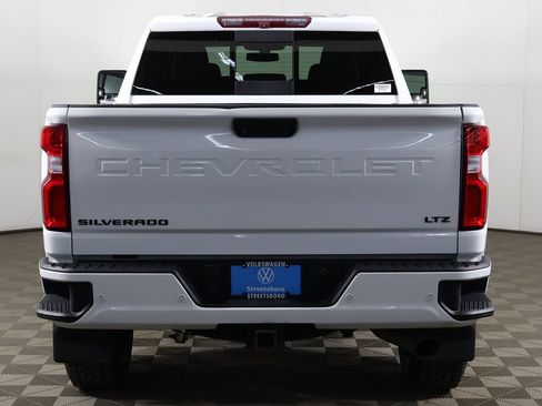 Used 2022 Chevrolet Silverado 3500 LTZ w/ LTZ Plus Package AWD/4WD image 18
