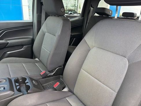 Used 2023 Chevrolet Colorado W/T RWD image 15