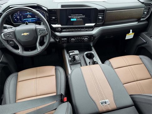 New 2026 Chevrolet Silverado 1500 High Country image 9