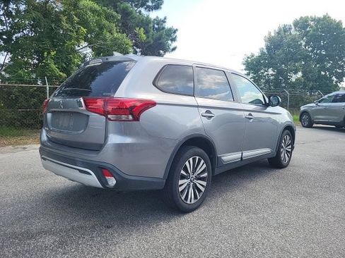 Used 2020 Mitsubishi Outlander ES AWD/4WD image 2