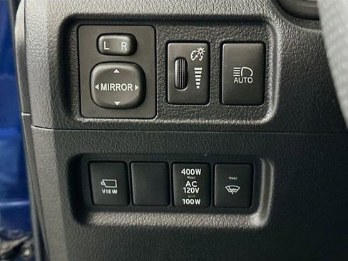 Certified 2022 Toyota 4Runner Limited AWD/4WD image 11