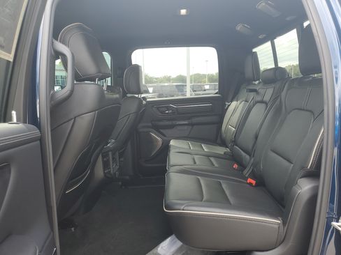 Used 2023 RAM 1500 Limited AWD/4WD image 9