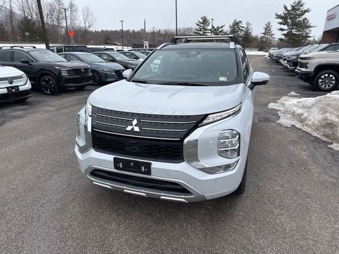Used 2024 Mitsubishi Outlander SEL image 35