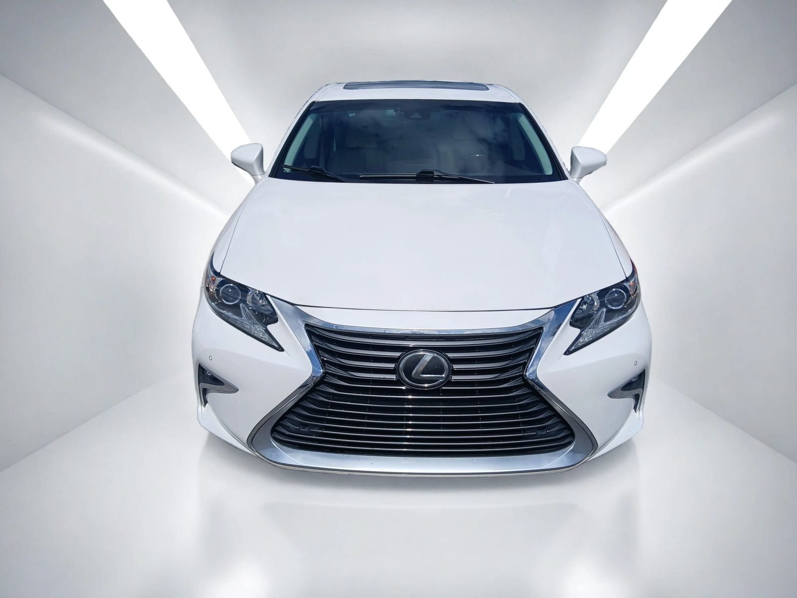 Used 2018 Lexus ES 350 w/ Premier Package FWD image 3