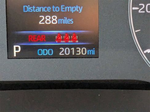 Used 2025 Toyota Corolla LE image 29