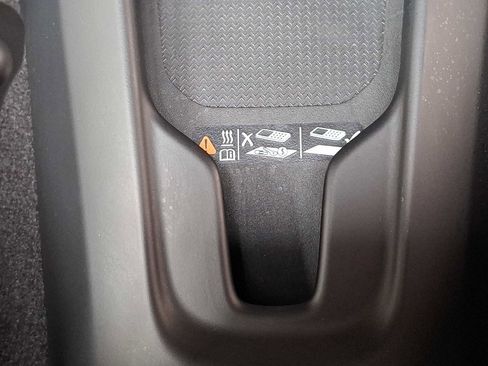 Used 2024 Chevrolet Corvette Stingray Preferred Cpe w/ Battery Protection Package RWD image 22