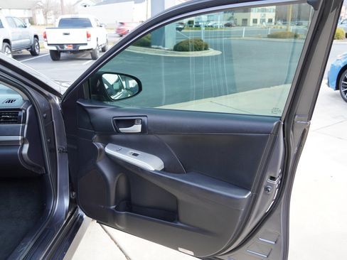 Used 2013 Toyota Camry SE image 23